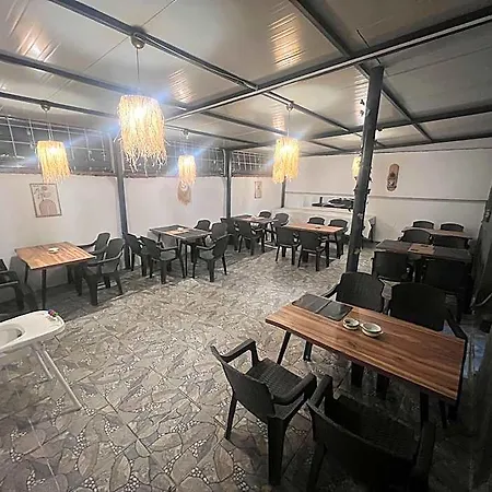 Karhal Homestay szállás *